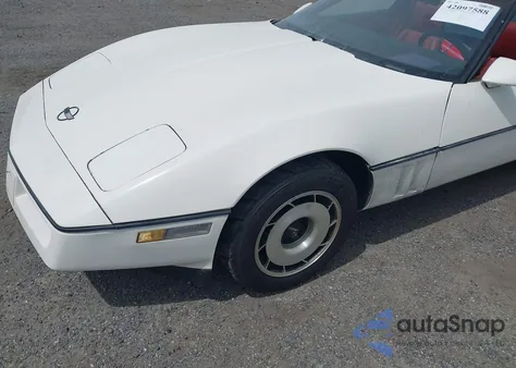 1985 Chevrolet Corvette z USA, uszkodzony, nr VIN 1G1YY0785F5139682